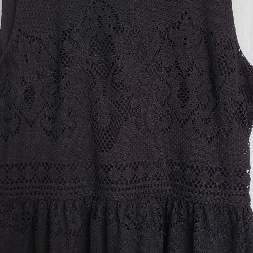 Dress - Picture 3 of 4